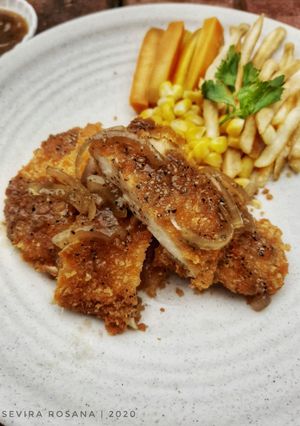 Foto resep Chicken Katsu with Blackpaper Sauce