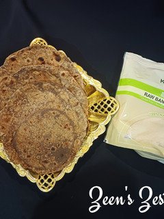 A picture of Raw Banana and Wheat flour Rotis.