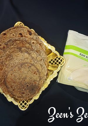 A picture of Raw Banana and Wheat flour Rotis.