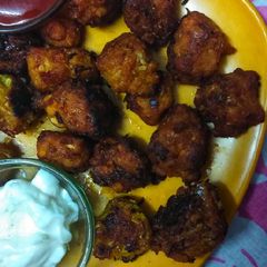 A picture of Vegetable Pakoda.