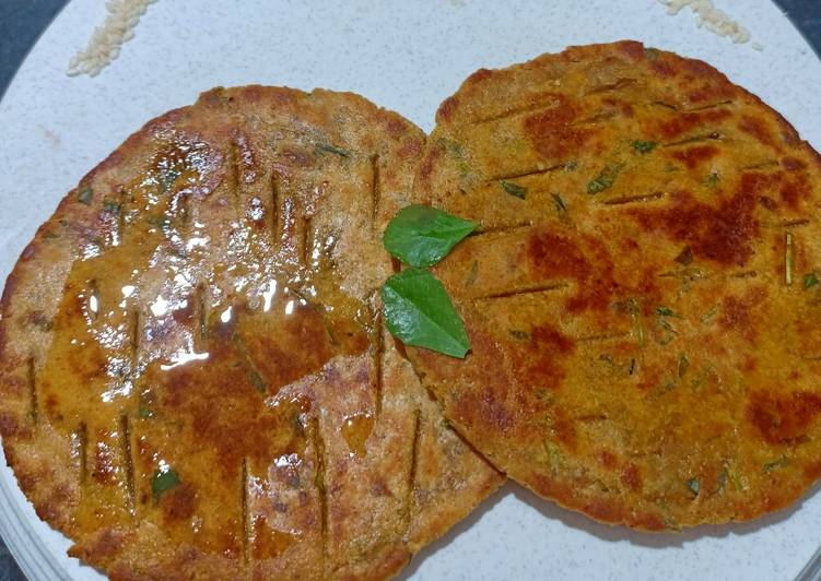 How to Make Award-winning Methi Bhakhri