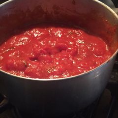 A picture of Tomato sauce.