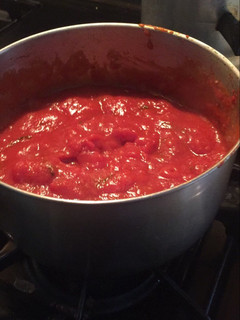 A picture of Tomato sauce.