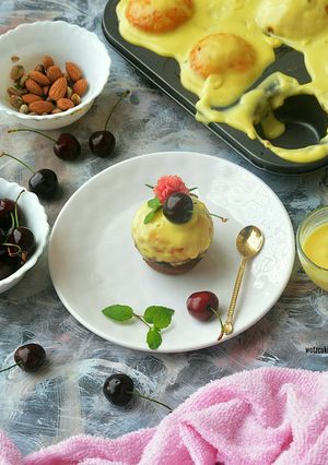 A picture of Malva pudding cake.