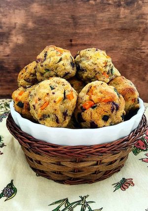 Foto di Polpette di patate con verdure e olive