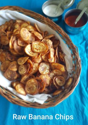 A picture of Raw banana chips/Vazhakkai chips.