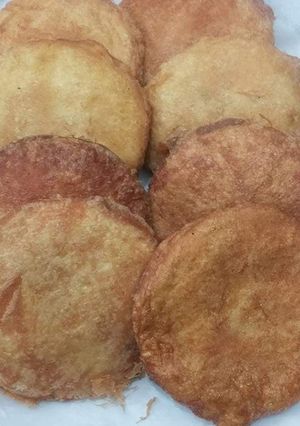 A picture of Chicken box patties.