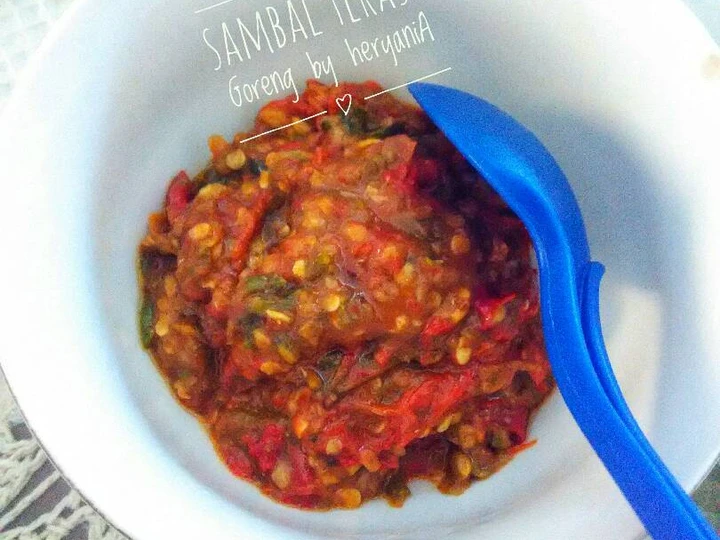 Langkah Gampang Menyiapkan Resep Sambal Terasi Goreng yang Lezat Sekali Anti Ribet, Bisa Manjain Lidah