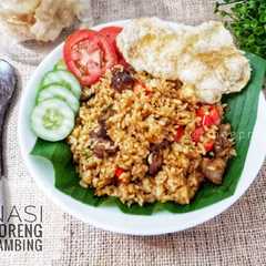 A picture of Nasi goreng kambing "enak".