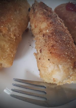 Zdjęcie przepisu Krokiety z jajkami, porem i wędliną.