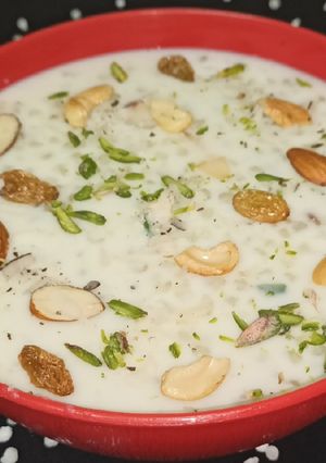 साबूदाने की खीर (sabudane ki kheer recipe in Hindi) रेसिपी मुख्य फोटो