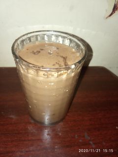 சாக்லேட் மில்க் ஷேக் (Chocolate milkshake recipe in tamil) செய்முறை முக்கிய புகைப்படம்