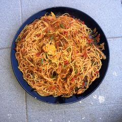 A picture of Spagetti jollof🍝🍜.