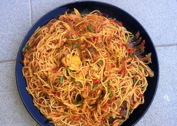 The New Way Serving Recipe Spagetti jollof Delicious and Healthy