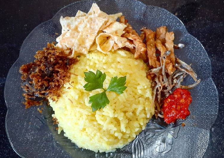 Nasi Kuning rice cooker