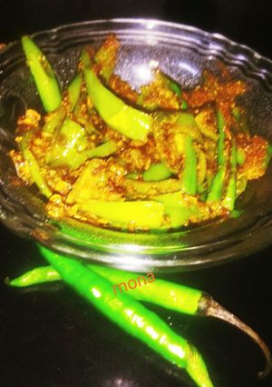 चटपटी हरी मिर्च की सब्जी (Chatpati hari Mirch ki sabzi recipe in Hindi) रेसिपी मुख्य फोटो
