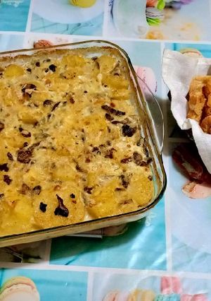 Une photo de Gratin de pommes de terre aux champignons