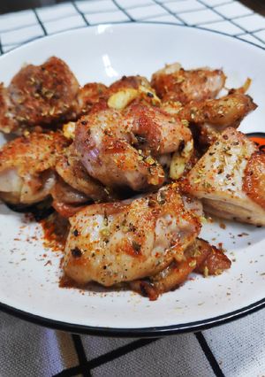 羅勒雞腿排佐義式香料唐辛子 的食譜成品照片