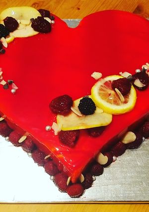 Une photo de Entremet framboise citron