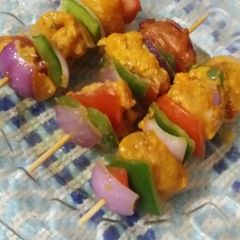 A picture of Chicken shashlik stick.
