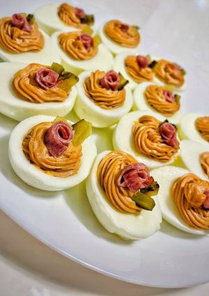O poză a rețetei Ouă umplute 🥚.