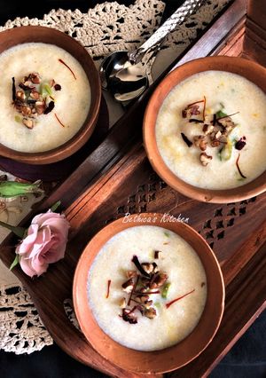 A picture of Sooji Ki Kheer / Semolina Pudding / Rava Payasam.