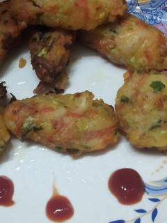 मिक्स वेज कटलेट (mix veg cutlet recipe in Hindi) रेसिपी मुख्य फोटो
