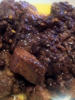 Una foto de Carne con ciruelas (mrouzia marroquí)