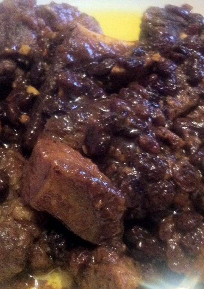 Una foto de Carne con ciruelas (mrouzia marroquí)