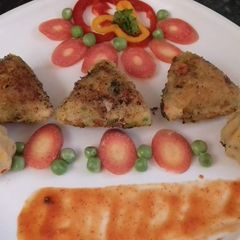 A picture of Upma samosa.