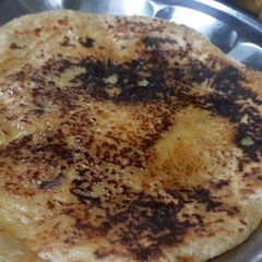 A picture of Ghobhi ka paratha.