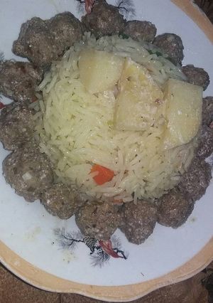 صورة لوصفة كرات الكفتة مع اللبن و أرز بالخضار