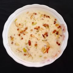 A picture of Rice kheer.
