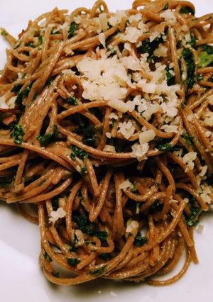 A picture of Kale & Bacon pasta.