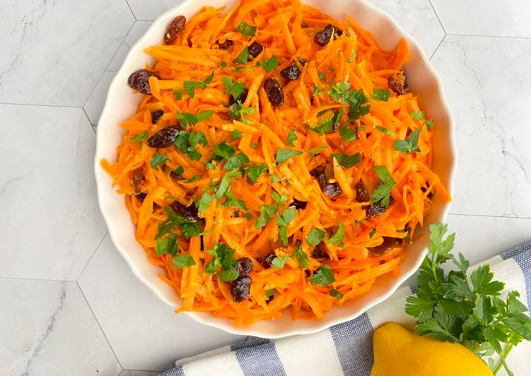 Steps to Prepare Ultimate Carrot raisin summer salad