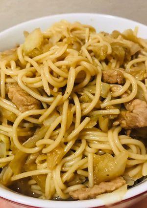 肉絲炒麵（清冰箱料理 的食譜成品照片