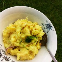 A picture of Creamy mashed potatoes.