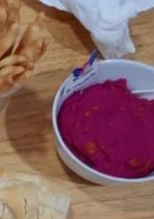 Una foto de Dip de remolacha