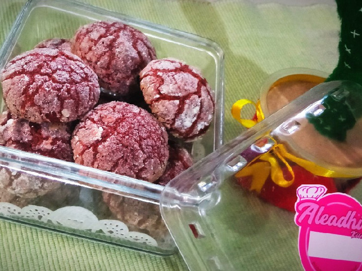 Bagaimana Membuat Red velvet crinkle cookies Anti Gagal