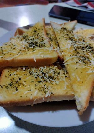 Foto resep Garlic parsley cheese bread