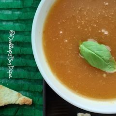 Pumpkin drumstick soup A picture of Pumpkin drumstick soup.