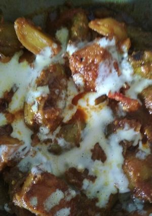 A picture of Parwal malai curry.