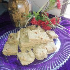 A picture of Gram flour barfi.