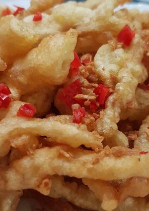 A picture of Deep Fried Enoki (Jamur Enoki Goreng).