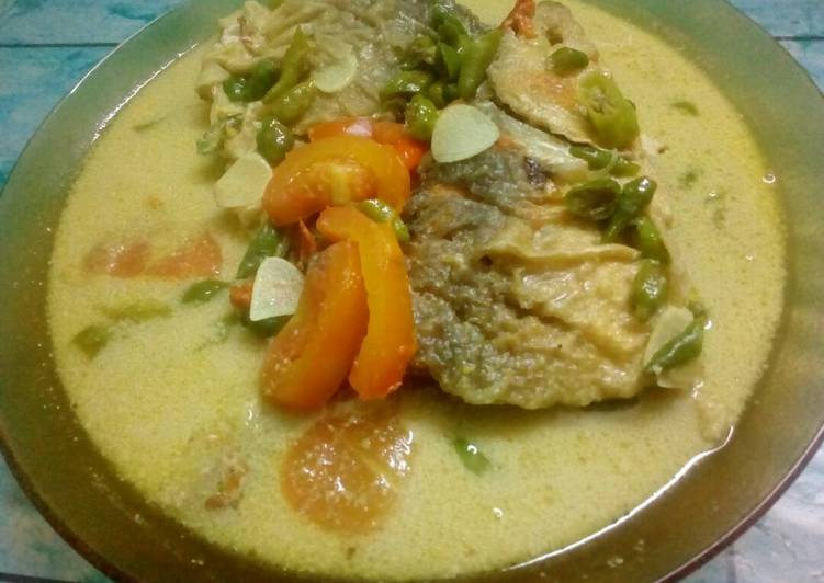 Langkah Mudah untuk memasak Bandeng nikmat bersantan yang Lezat