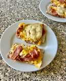 Bữa Trưa Phổ Biến Bên Hà Lan Với Cracker Thịt Nguội, Trứng Và Phô Mai