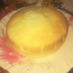 A picture of Vanilla sponge cake.