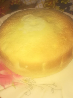 A picture of Vanilla sponge cake.