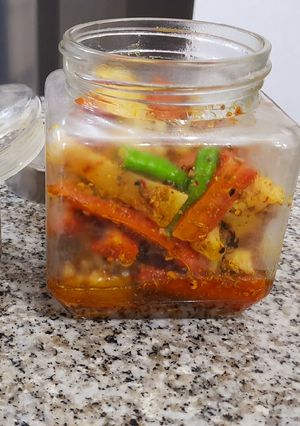 A picture of Mixed Vegetables Pickle.