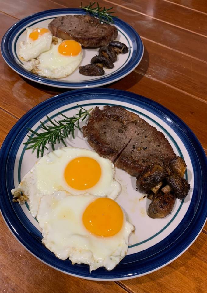 Hình của món Beefsteak - Bò Bít Tết (Medium rare).